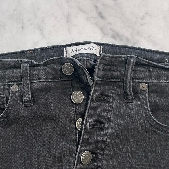 Madewell 9 inch High Rise Skinny Faded Black Denim Jeans Raw Hem - Picture 6 of 8